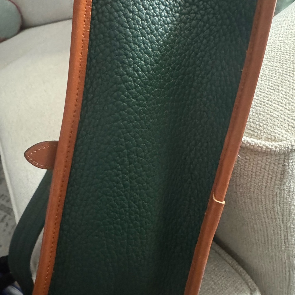 Dooney & Bourke- Beautiful Green Vintage Crossbody Bag - Never Used! - Picture 8 of 13